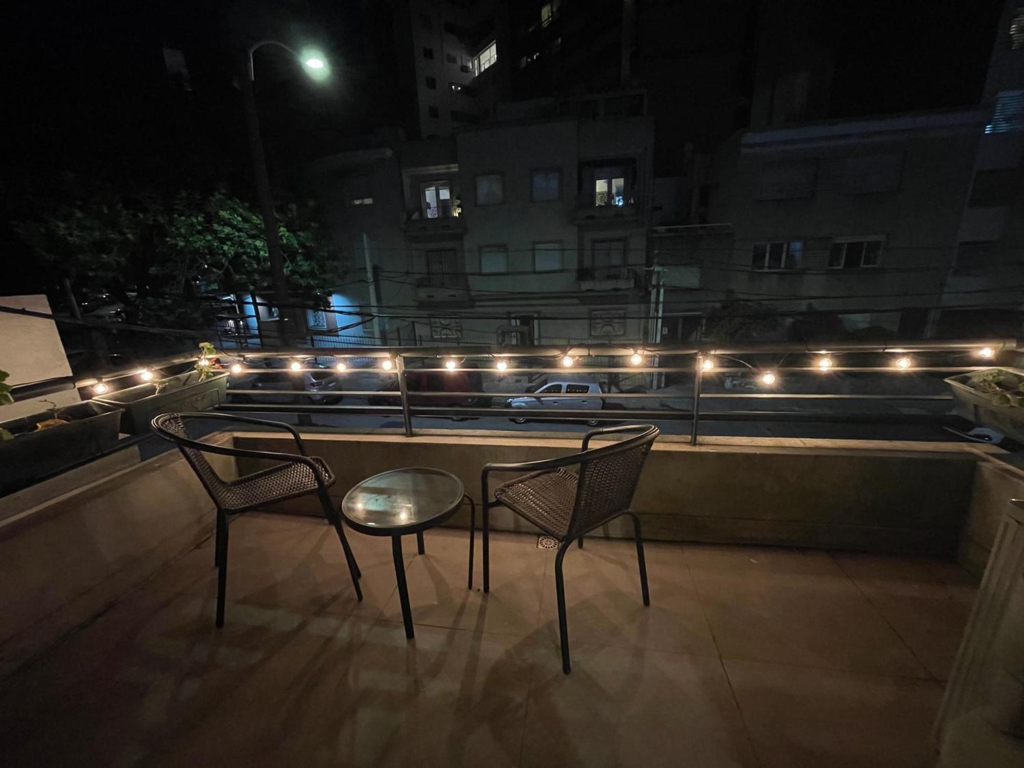 Stylish With Balcony Cozy In Excellent Location Apartamento Montevideo