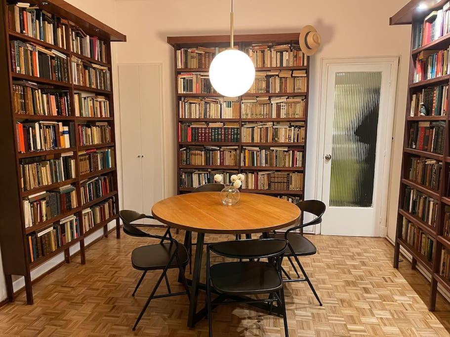 Stylish With Balcony Cozy In Excellent Location Apartamento *